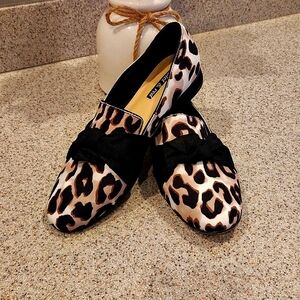 Violet and red flats size 8 and 1/2